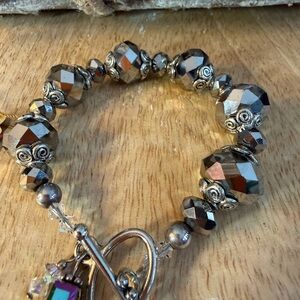 Chic Metallic Beaded Bracelet